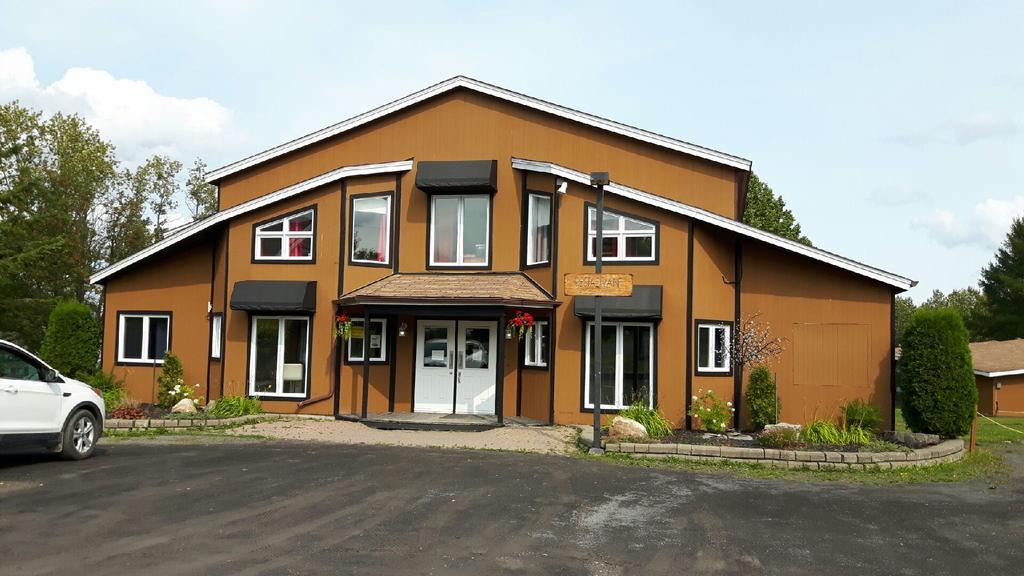 Chalets Du Lac Matapedia Val-Brillant المظهر الخارجي الصورة